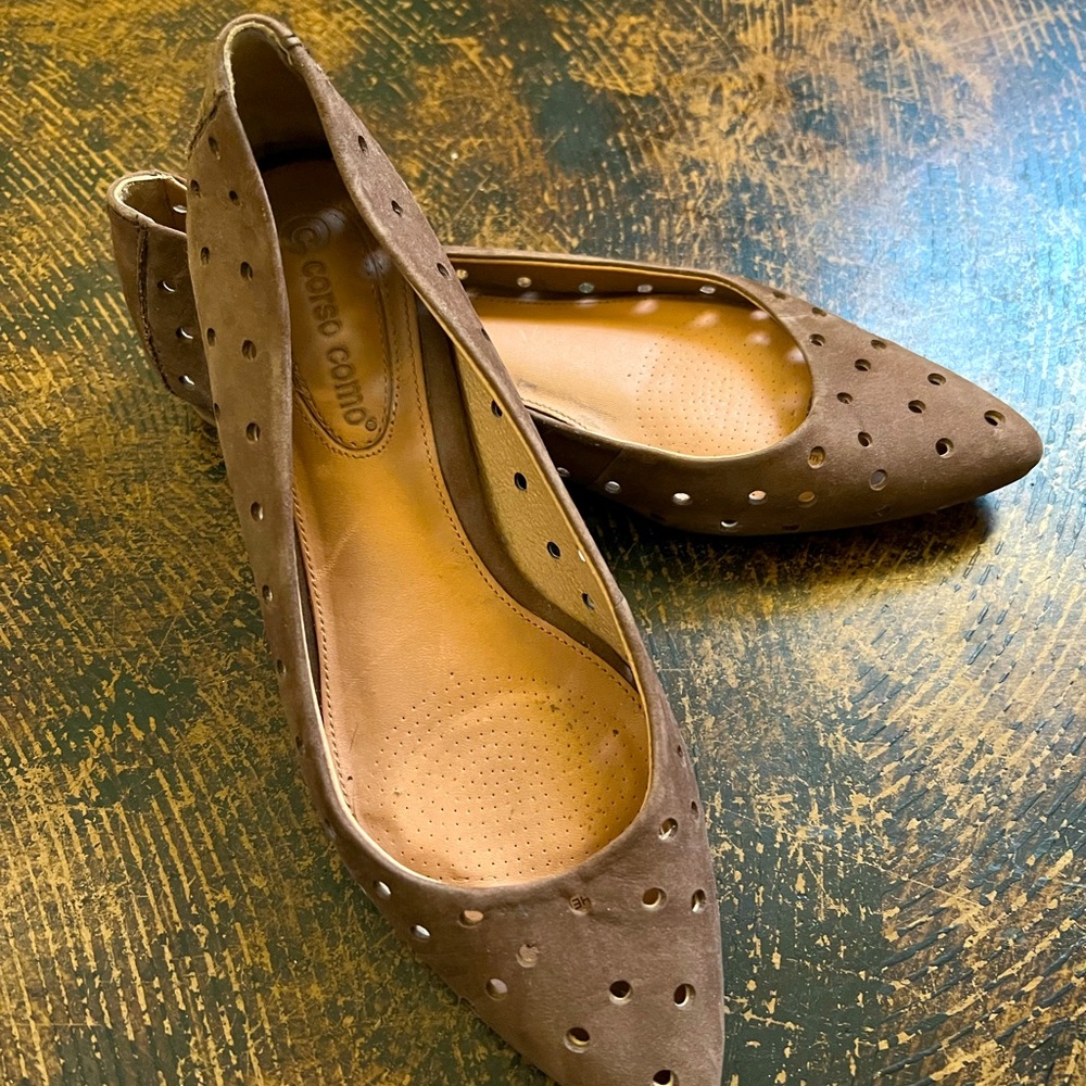 Corso como Brown flats